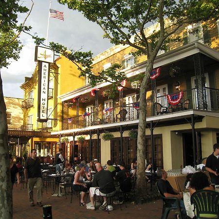 American Hotel ฟรีโฮลด์ ภายนอก รูปภาพ