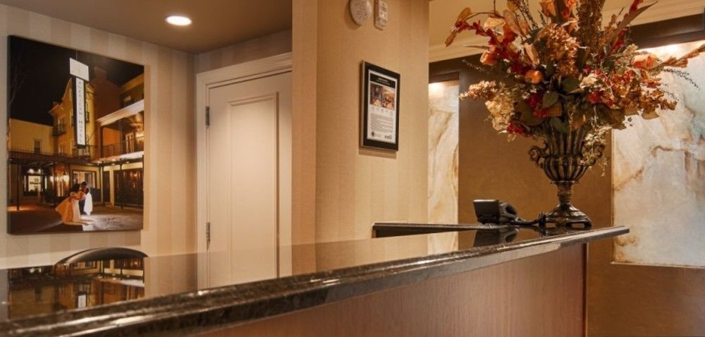 American Hotel ฟรีโฮลด์ ภายนอก รูปภาพ